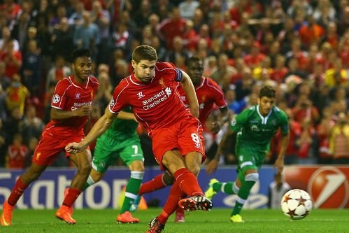 Gerrard scored in the last minute, Liverpool won the opening match of the Champions League