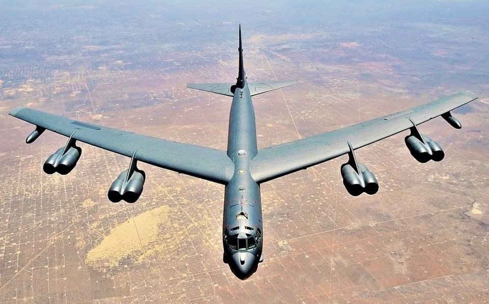 Rare story: The B-52H bomber lost its vertical tail and steering direction but still landed safely